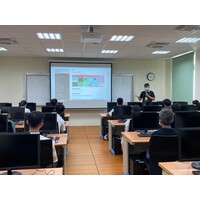 MeowBit喵比特​
從遊戲學程式設計研習課
虎科大-跨領域實作館數位邏輯實驗室(BCB0305)

109年8月25日